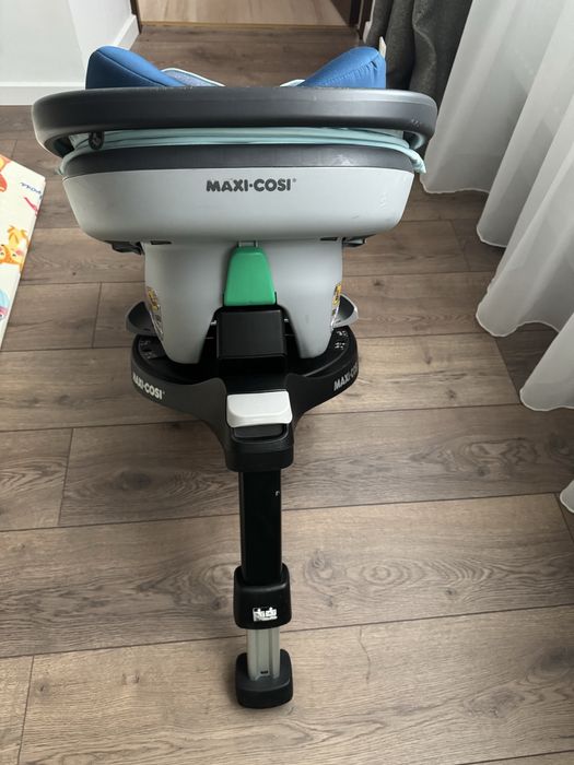 Scoica Maxi Cosi Coral 360 + baza Isofix