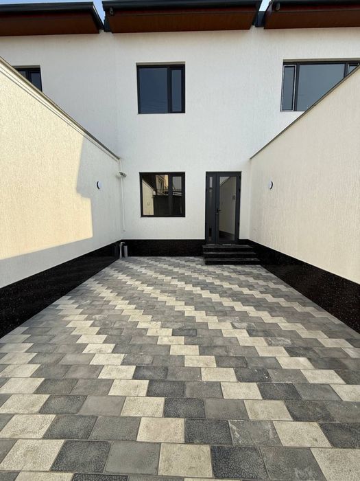 Сергили Хонобод 1,2 сотих евро ремонт 4хона +холл  срочна прадаю