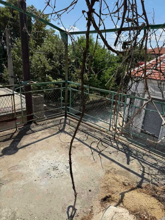 Продавам къща Мъглиж