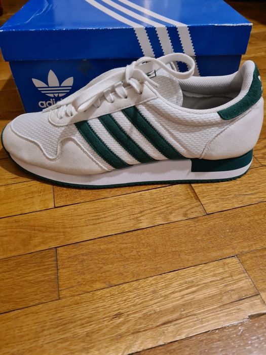 Маратонки Adidas номер 45