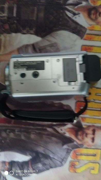 Foto aparat , holati yaxshi ishlatilmagan yangi turibdi  qirilmagan