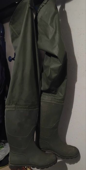 Дълги рибарски ботуши