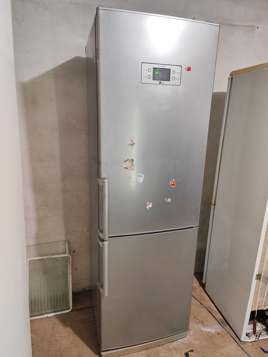 Холодильник рабочий