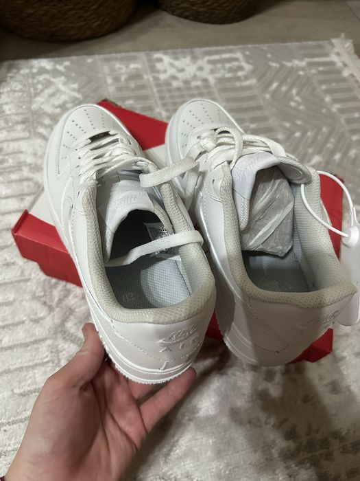 Кросовки nike (найк)