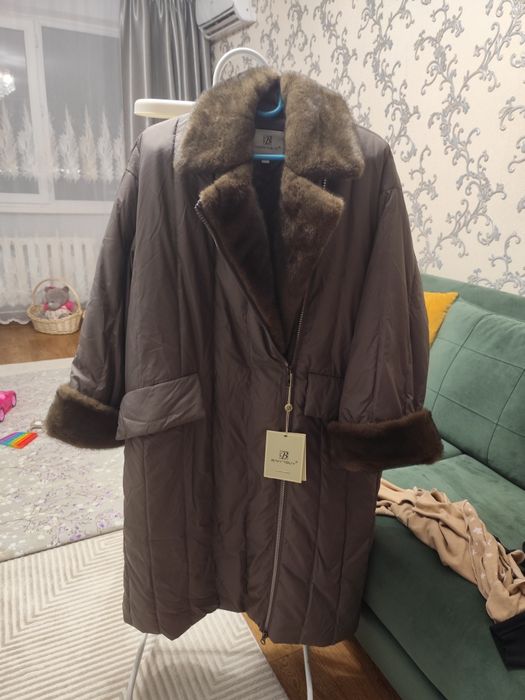 Продам пальто новое