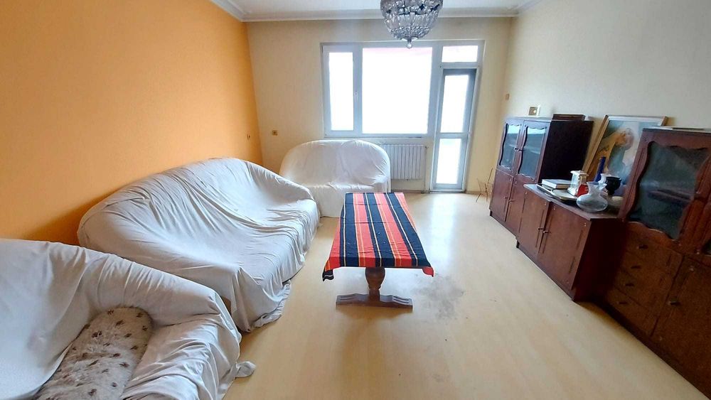 Продава се Многостаен апартамент в Хасково, Овчарски - 150 кв.м за 340 €/кв.м - Снимка #1