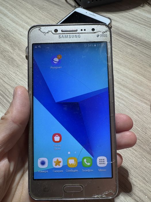 Продам телефон самсунг j2 prime