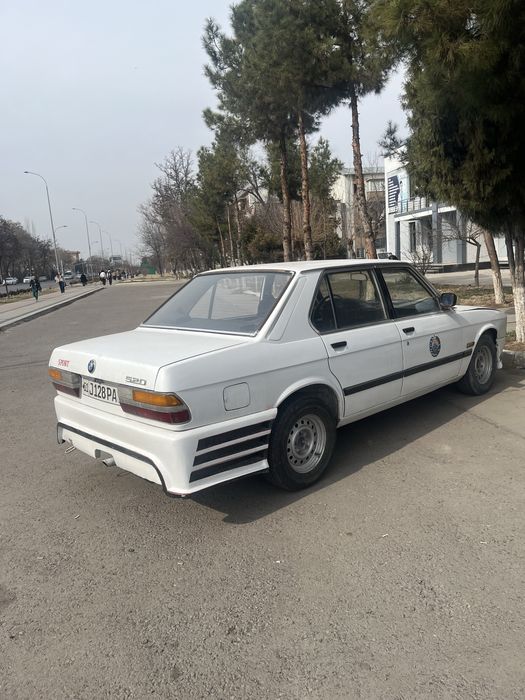 BMW сотилади юрип турипти 2л матор