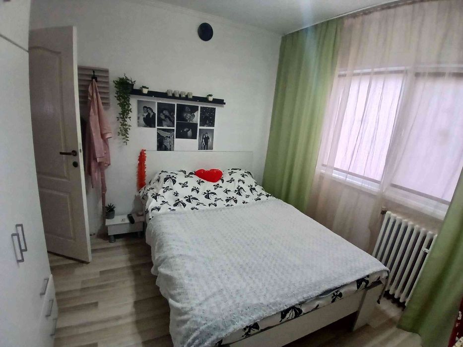 Vând apartament sau schimb cu casă locuibila