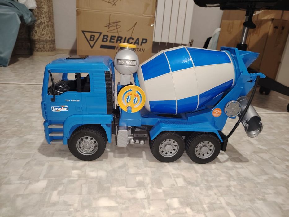 продам бетономешалку bruder