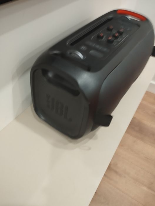 колонка JBL / party in the go