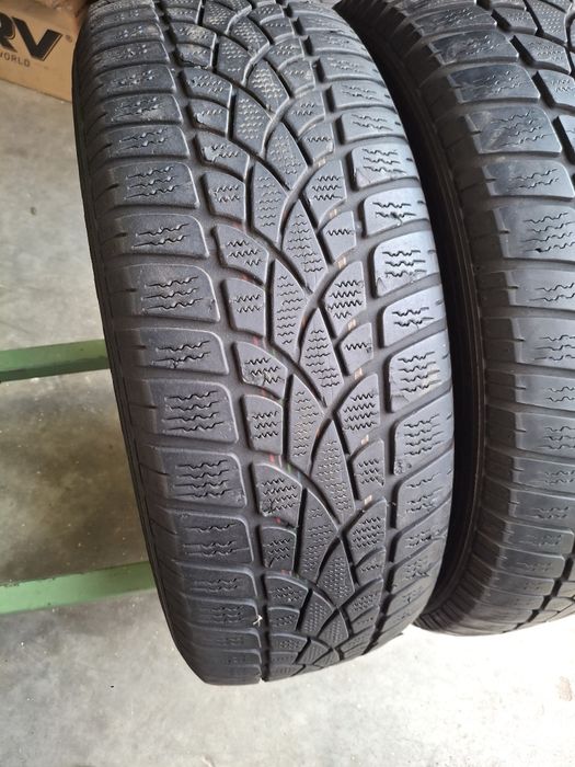 2 Anvelopele de iarnă 215 60 r17C Dunlop