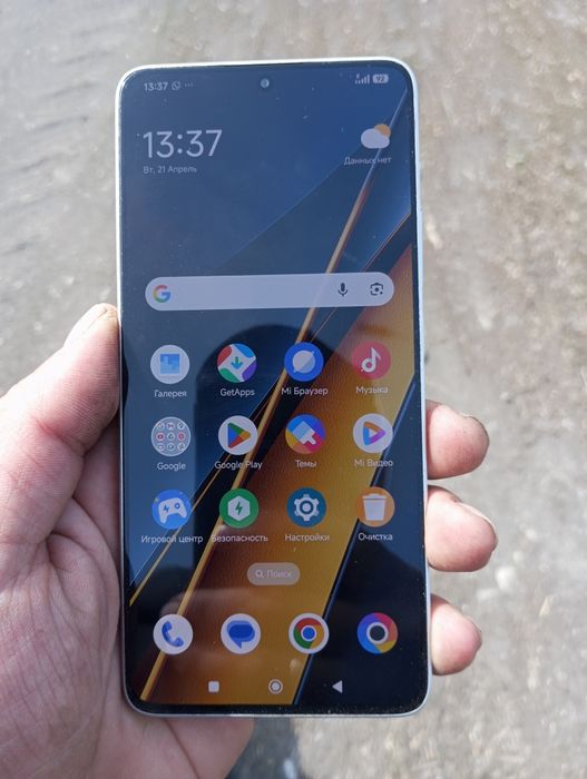 Продам обменяю телефон