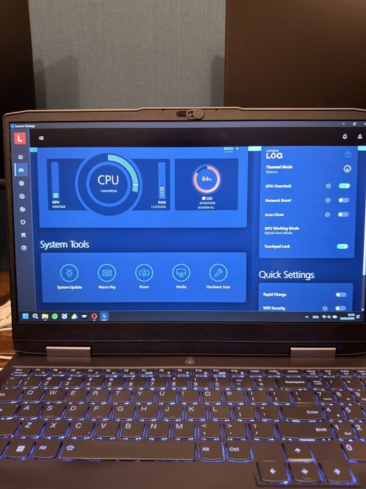 LOQ Lenovo 15IRH8 - laptop gaming, RTX 4050, I7 13th gen