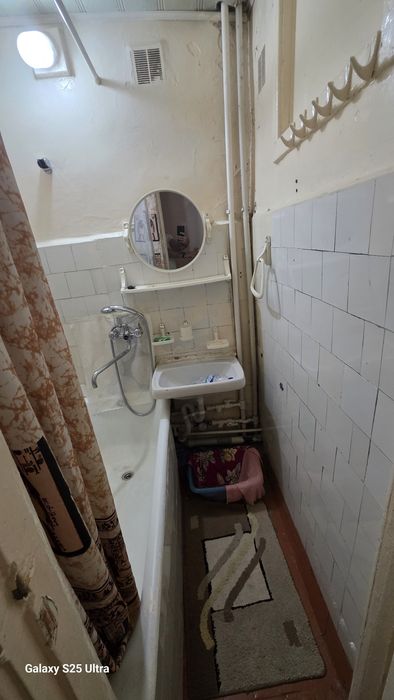 Аренда метро беруни 4.хонали оилага берилади