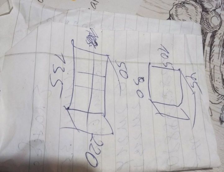 Трикрилен гардероб масивно дърво и скрин