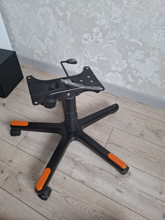 Кресло игровое DXracer
