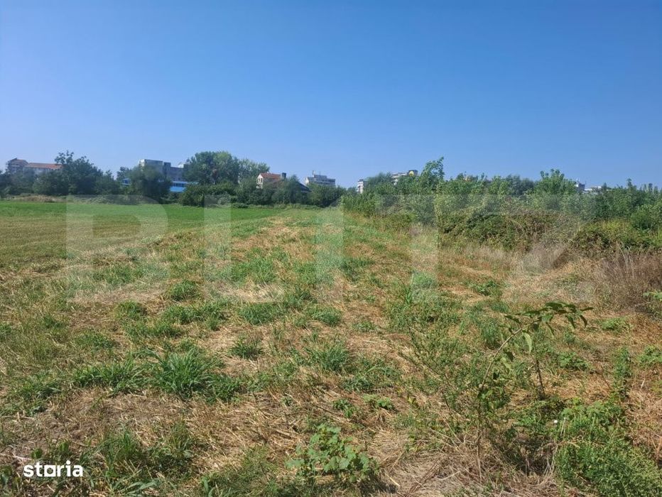 Teren agricol de vanzare, 1600 mp, zona Micro 11
