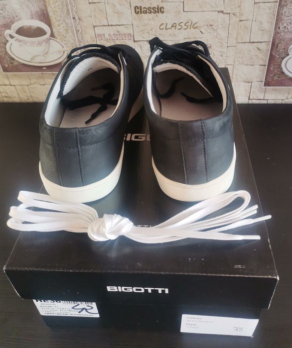 Sneakers bleumarin piele naturala extra Light