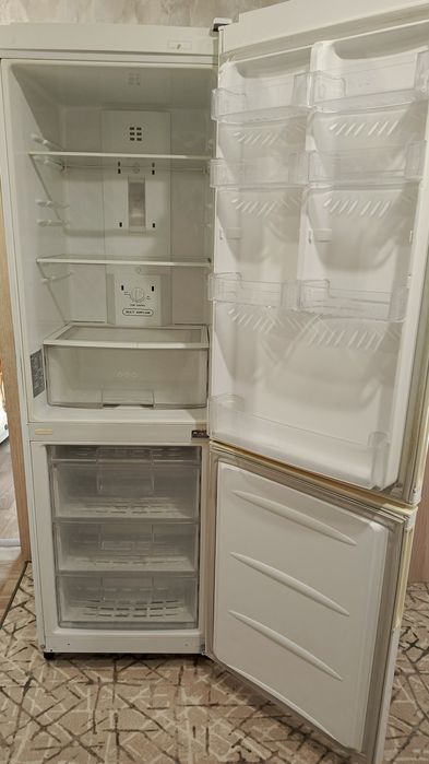 Холодильник LG total no frost