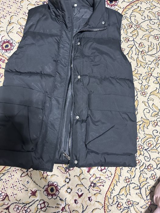 Продам вещи ( куртки ,костюм )