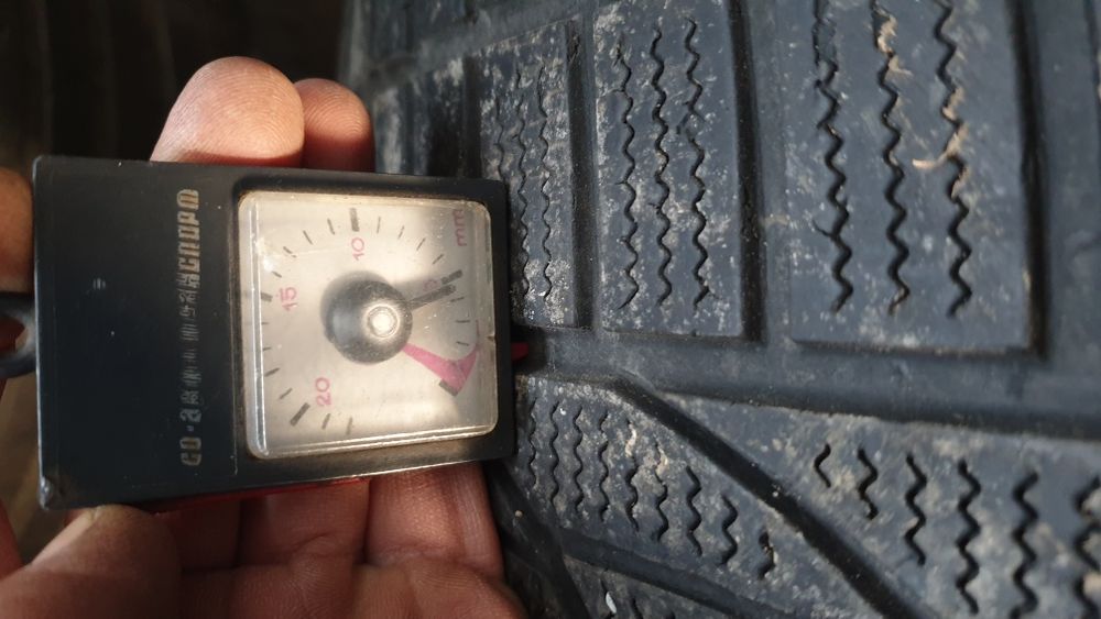 Гума 225 45 17 уестлейк