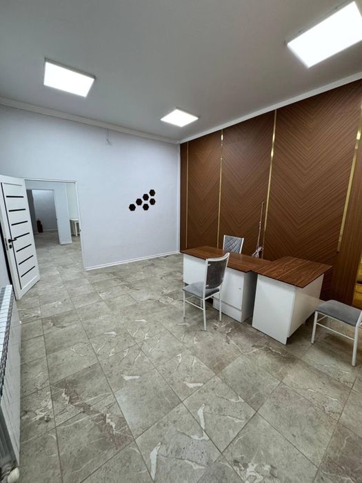 Сдается офис на первом этаже