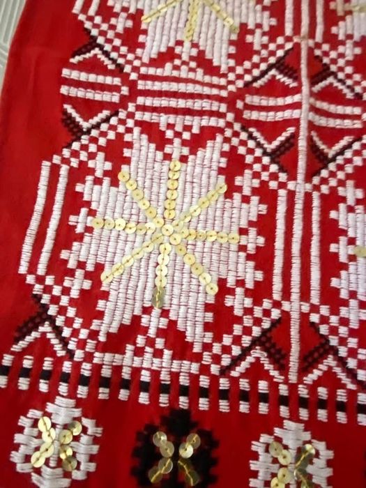 Вълнена фолклорна престилка