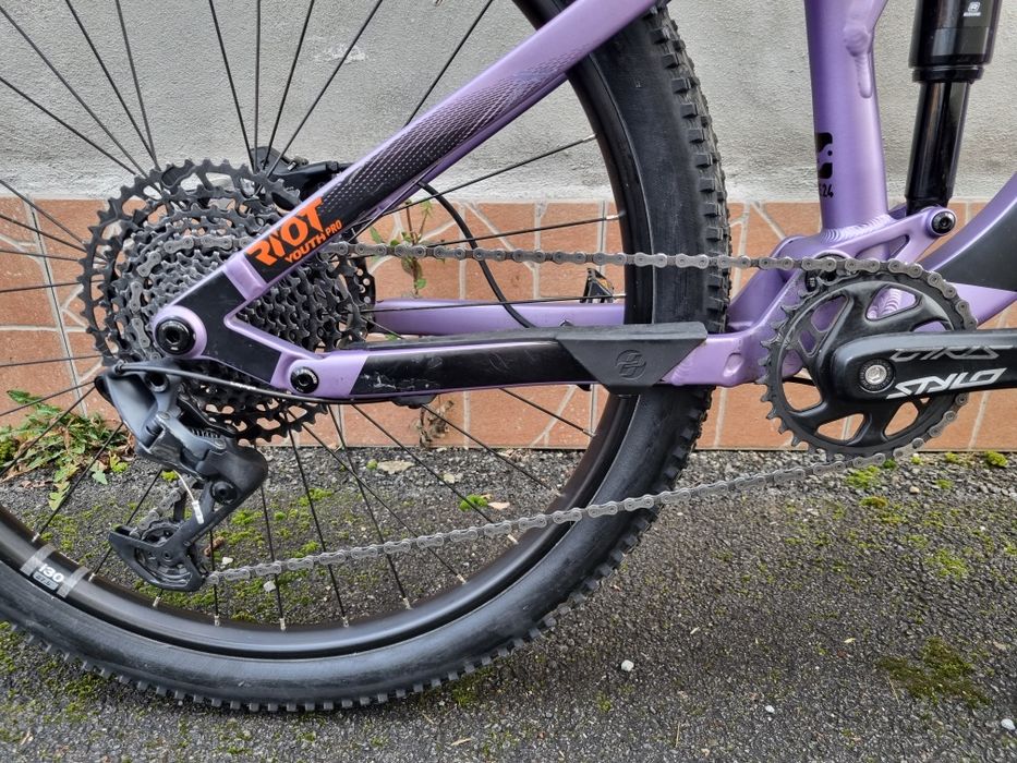 Ghost riot youth pro