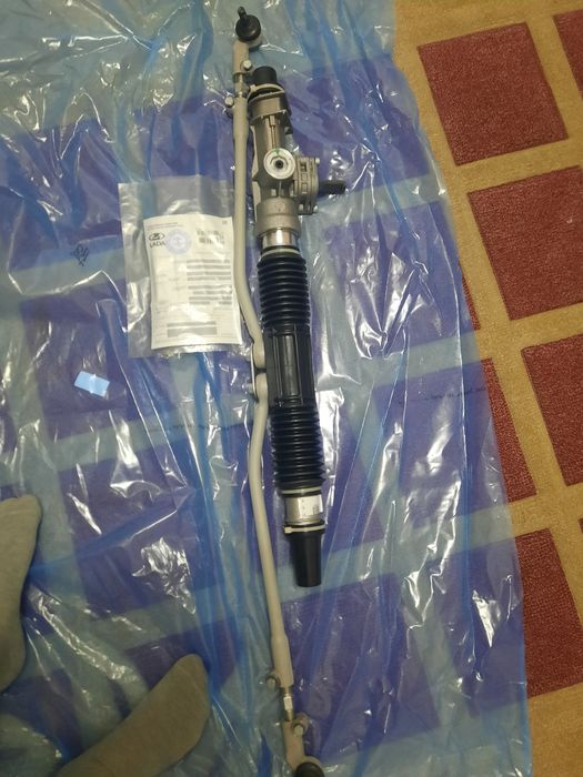 Продам рулевую рейку на ладу приору 2