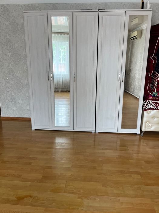 Шкаф продается два отделный