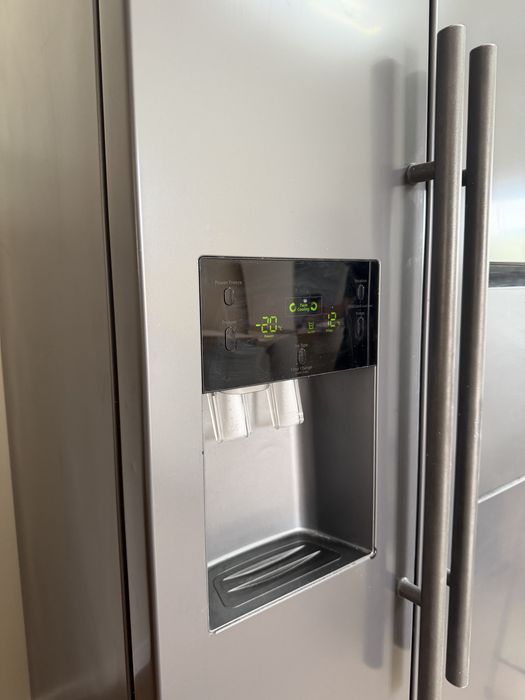 De vanzare frigider Samsung Side by Side