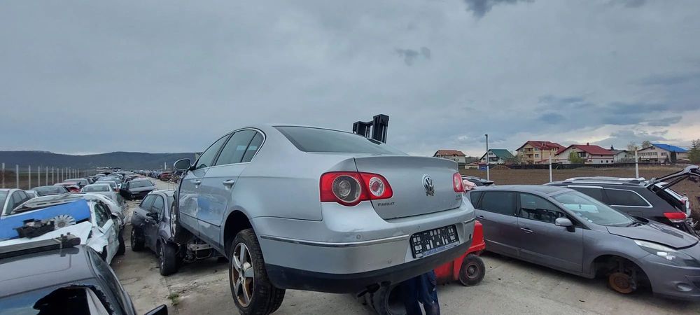 Dezmembrari Volkswagen Passat B6 4X4 BERLINA 2.0 TDi BKP 4MOTION