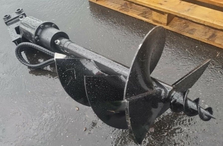 Foreza petru utilaj hidraulica cu burghiu inclus petru miniexcavator