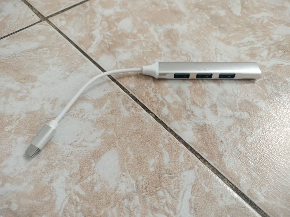Hub USB Type-C la 4 porturi USB (Adaptor OTG Telefon, Laptop, PC), Aluminiu