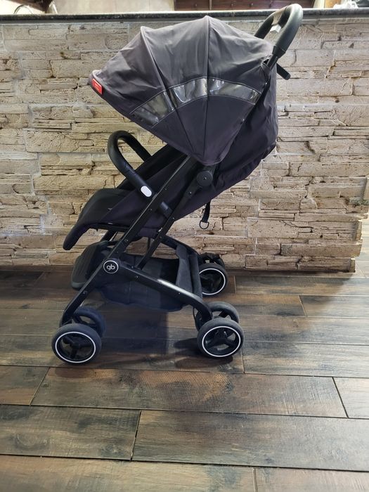 Лятна бебешка количка GB Qbit + AT Velvet Black
