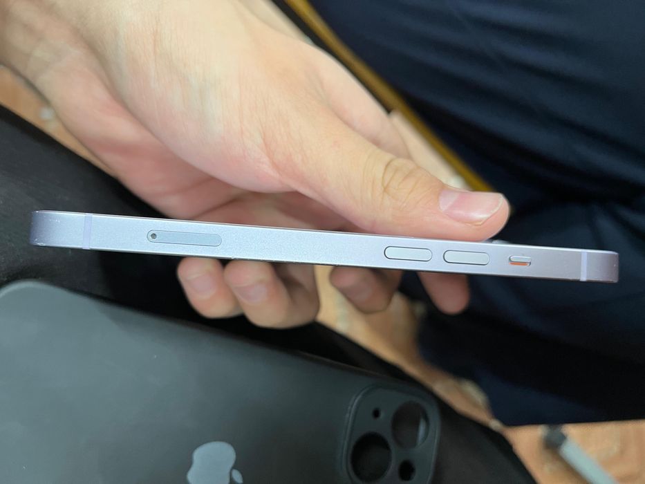 Продам айфон 14