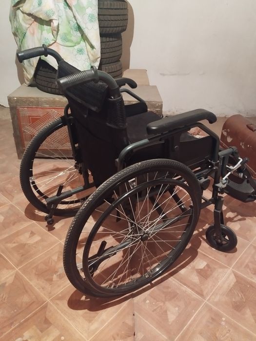 Инвалидная коляска