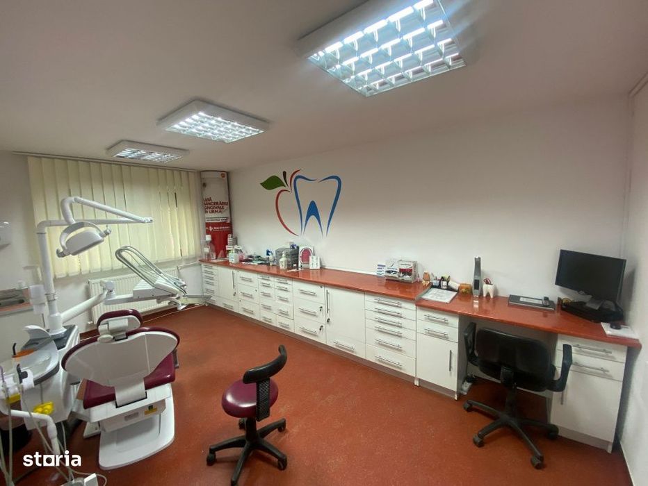 Se vinde 1/2 din Cabinet stomatologic, parter, 42,88mp, antifonat soni