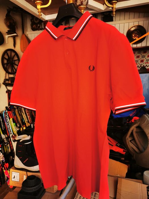 Vand tricouri Fred Perry original  stare buna XL!