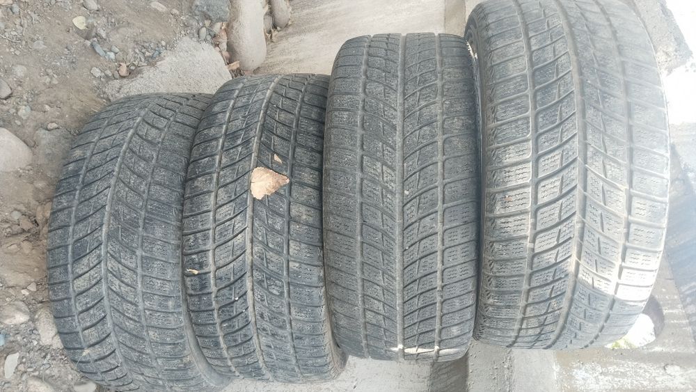 Продам комплект резины р20 зима