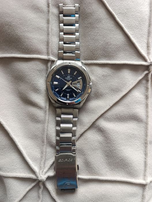 Часовник Casio Edifice