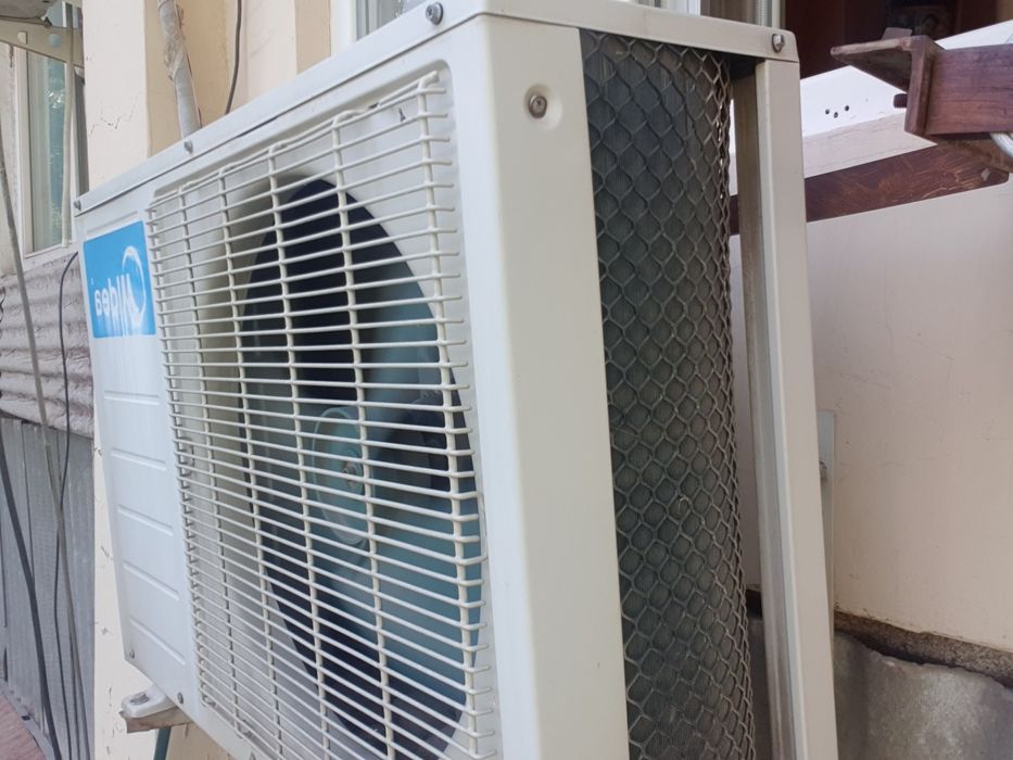 Продаётся кондиционер Midea 12