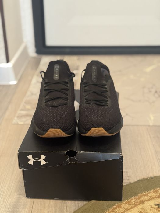 Кроссовки under armour