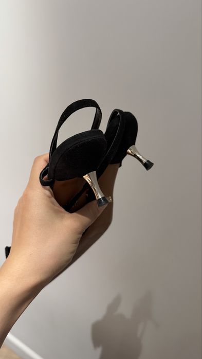 Туфли Zara замша 36 рр