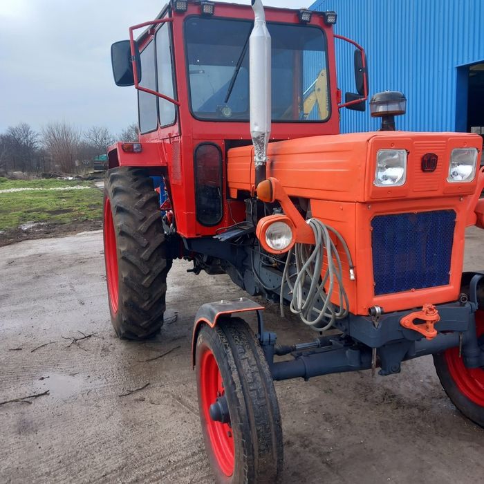 Se vinde tractor u 650