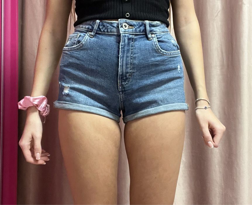 Pantaloni scurti Zara M