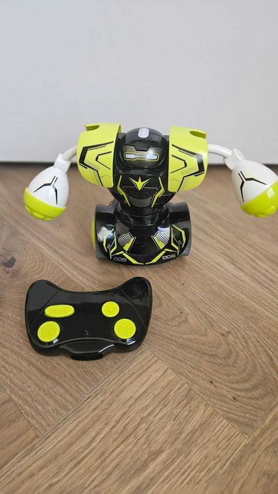 Set 2 Roboti cu Radiocomanda Robo Kombat