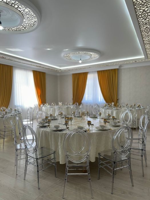 Столы и стулья в аренду