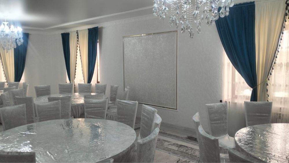 Здается коттедж двух этажный .